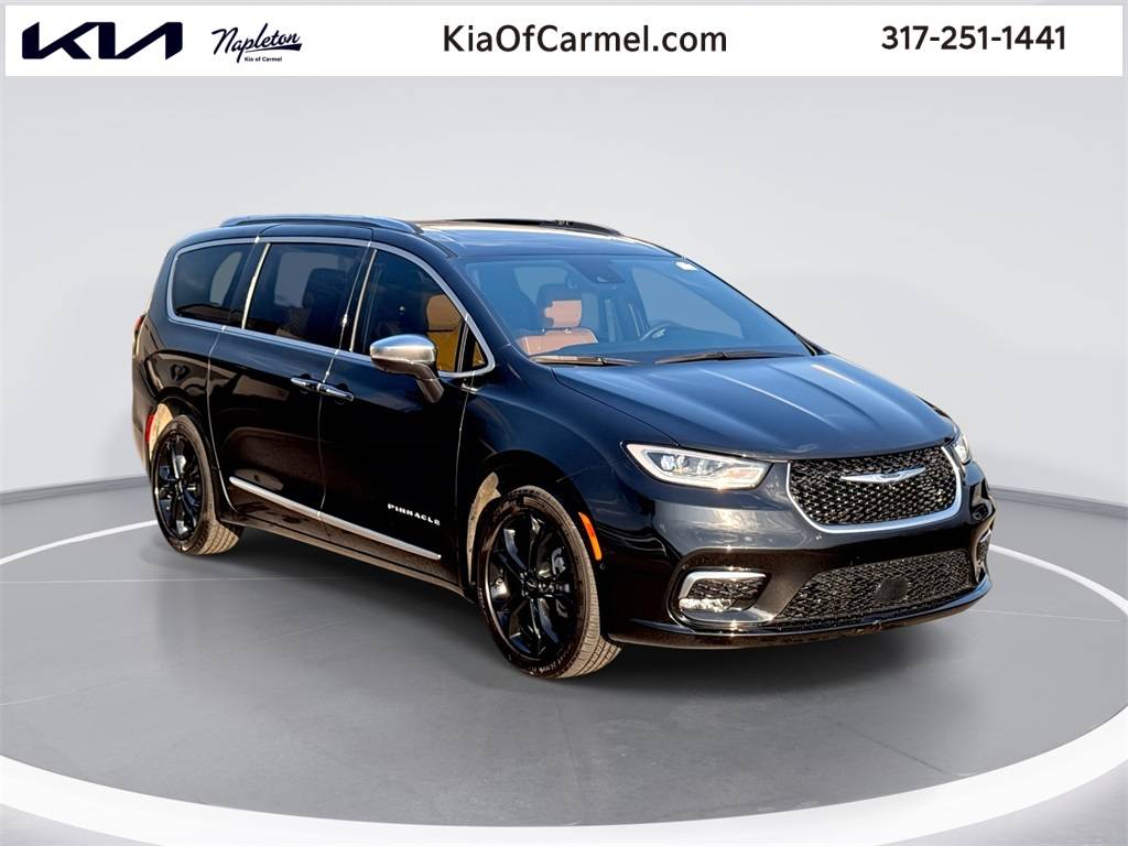 2022 Chrysler Pacifica Pinnacle — Minivan — 43,115 mi — Indianapolis, IN