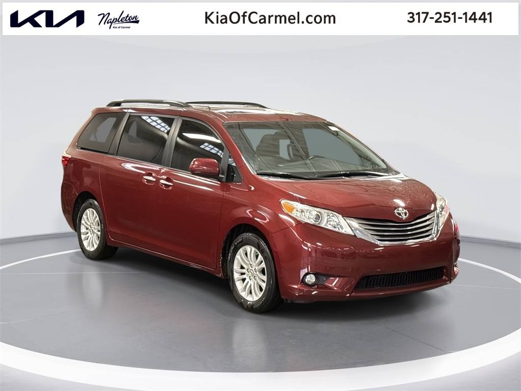2015 Toyota Sienna L — Minivan — 131,597 mi — Indianapolis, IN