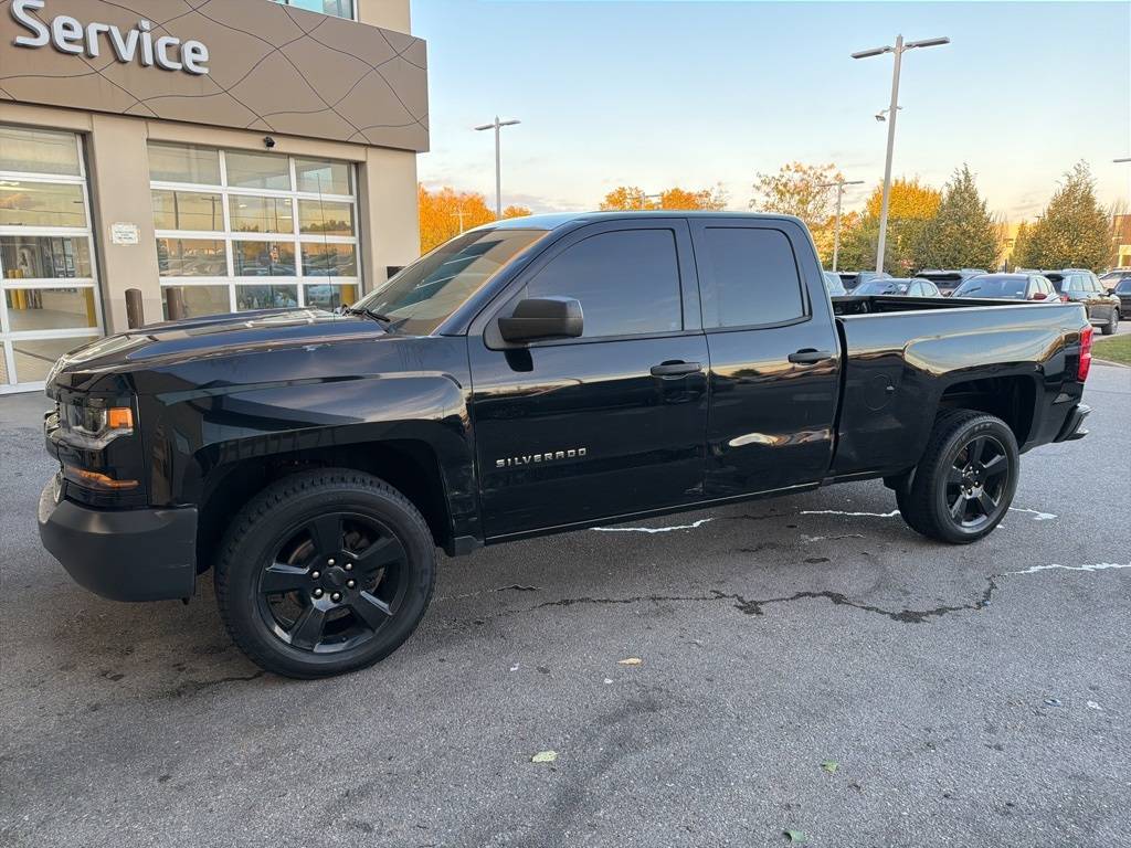 2016 Chevrolet Silverado 1500 WT — Pickup Truck — 111,271 mi — Indianapolis, IN