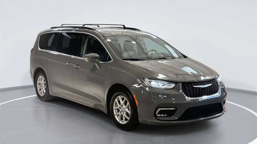 2022 Chrysler Pacifica Touring L — Minivan — 64,390 mi — Indianapolis, IN
