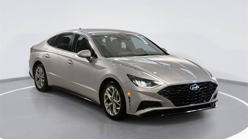 2023 Hyundai Sonata SEL — Sedan — 27,880 mi — Indianapolis, IN