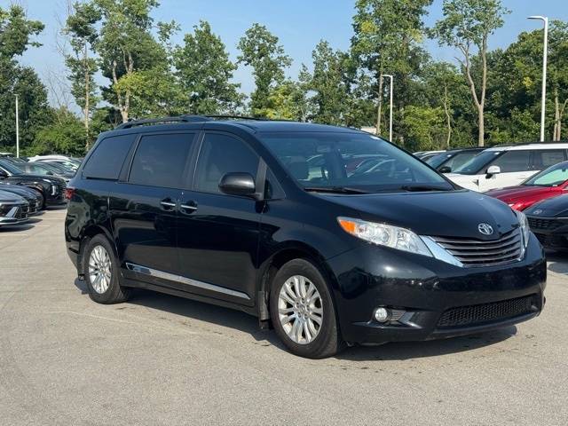 2016 Toyota Sienna L — Minivan — 140,222 mi — Indianapolis, IN