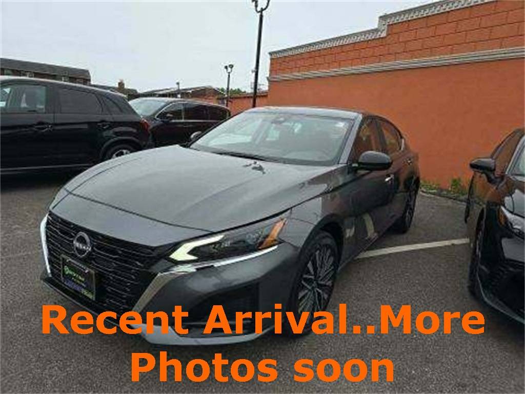 2025 Nissan Altima SV — Sedan — 5,132 mi — Indianapolis, IN