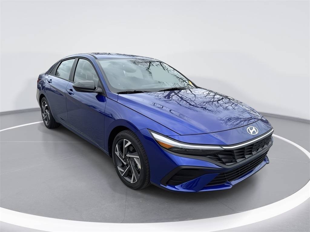 2025 Hyundai Elantra SEL Sport — Sedan — 45 mi — Indianapolis, IN