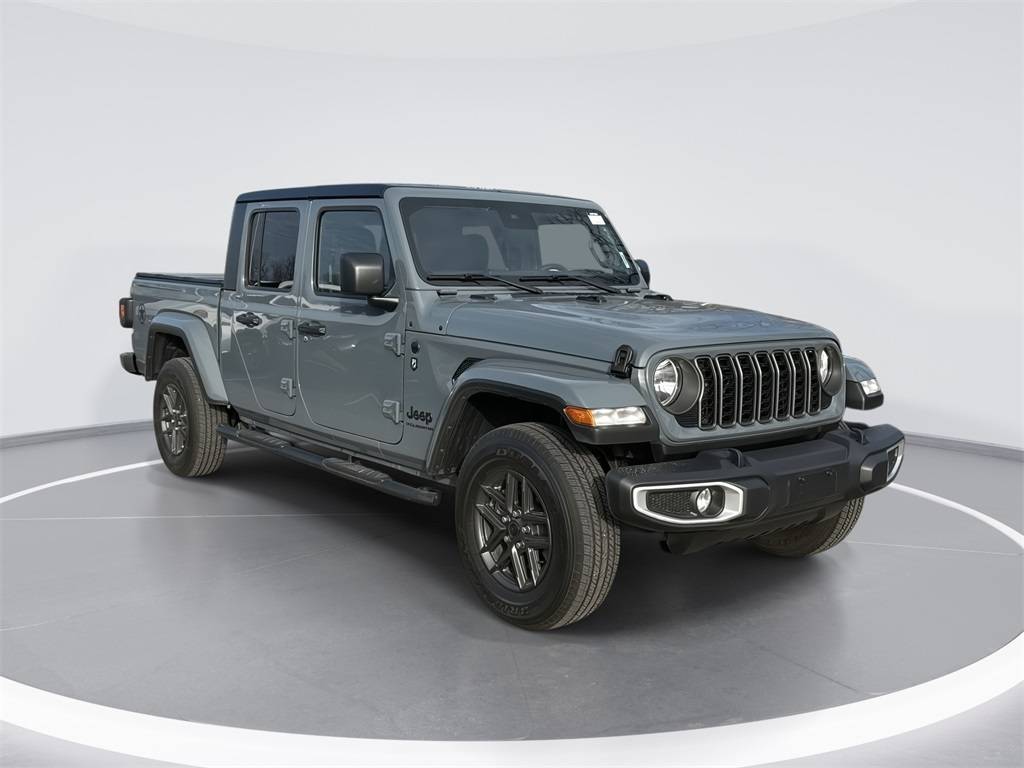 2024 Jeep Gladiator Sport S — Pickup Truck — 5,778 mi — Indianapolis, IN