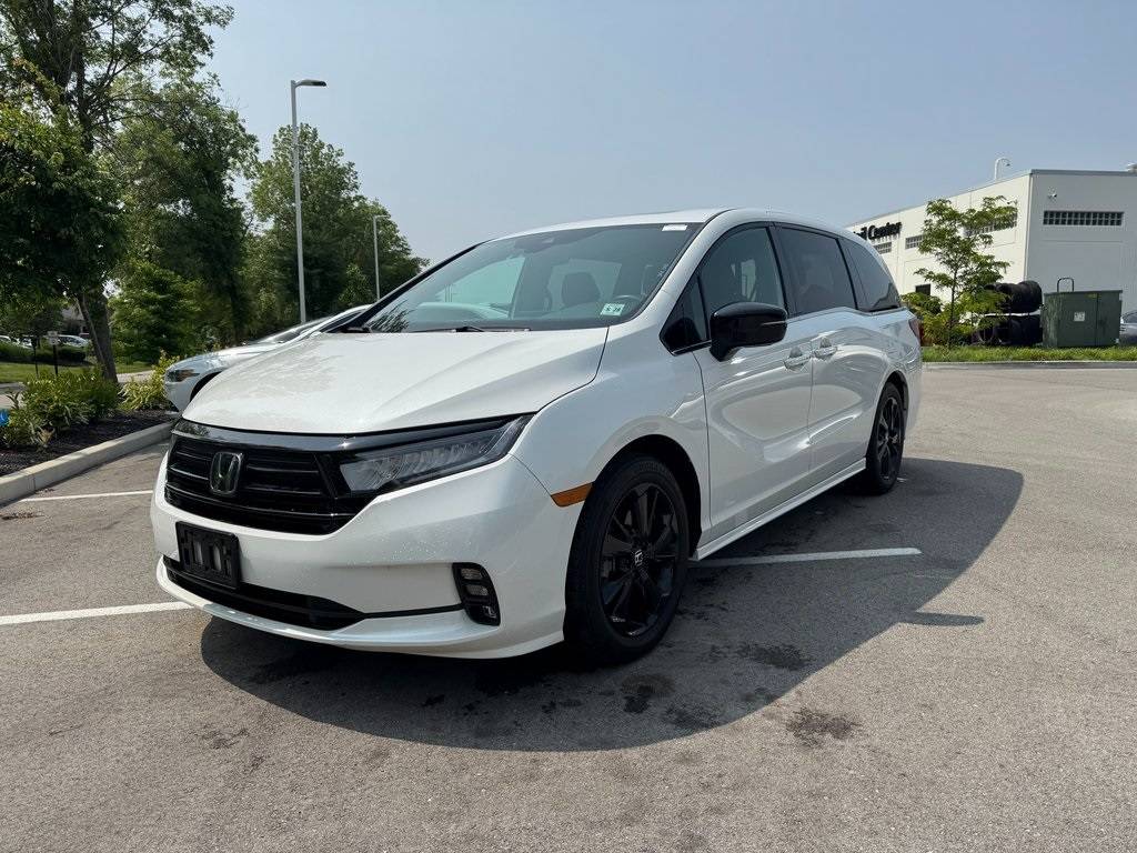 2023 Honda Odyssey Sport — Minivan — 18,339 mi — Indianapolis, IN