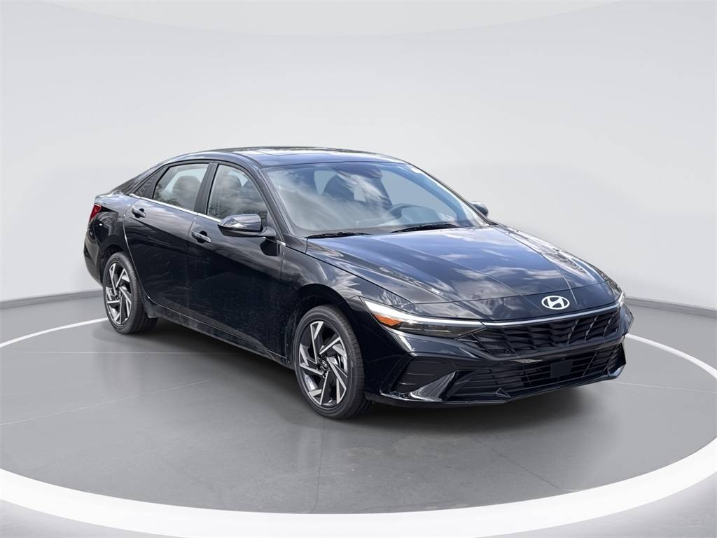 2025 Hyundai Elantra SEL Convenience — Sedan — 2,537 mi — Indianapolis, IN