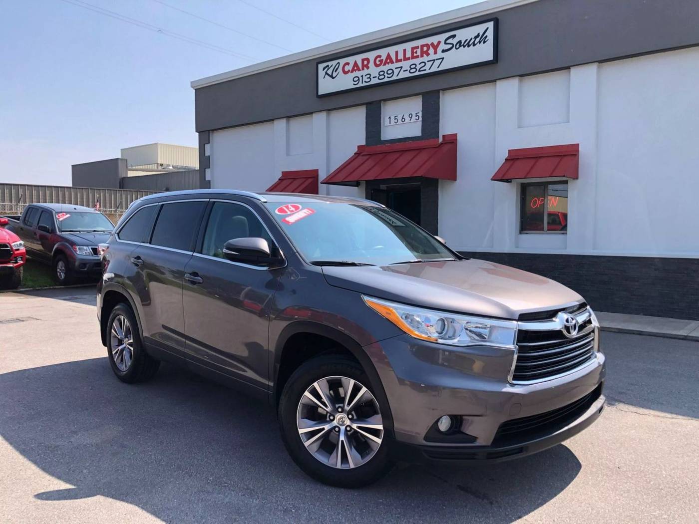 2014 Toyota Highlander XLE — SUV — 203,128 mi — olathe, KS