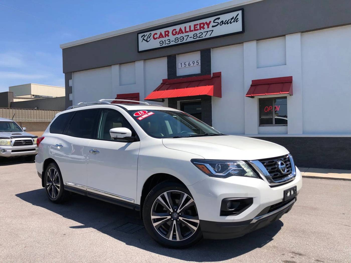 2018 Nissan Pathfinder Platinum — SUV — 165,044 mi — olathe, KS