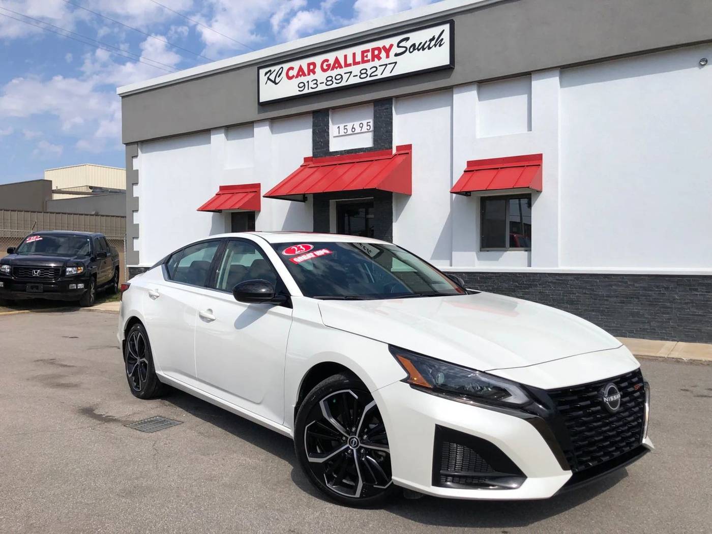2023 Nissan Altima SR — Sedan — 50,462 mi — olathe, KS
