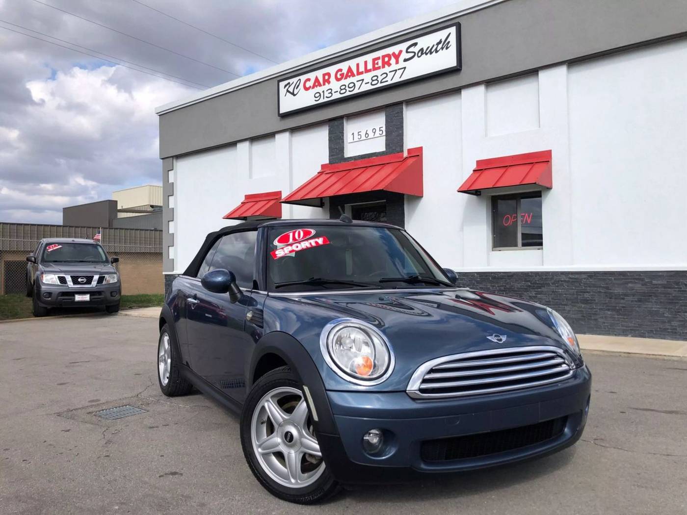 2010 MINI Cooper Cooper — Convertible — 53,250 mi — olathe, KS