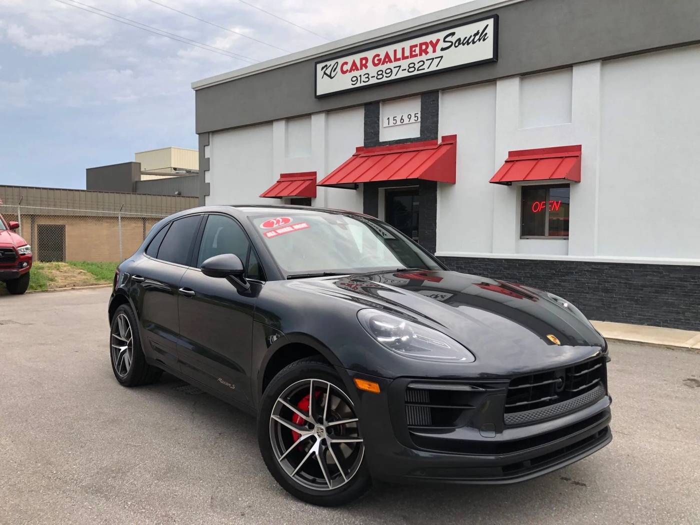 2022 Porsche Macan S — SUV — 32,055 mi — olathe, KS