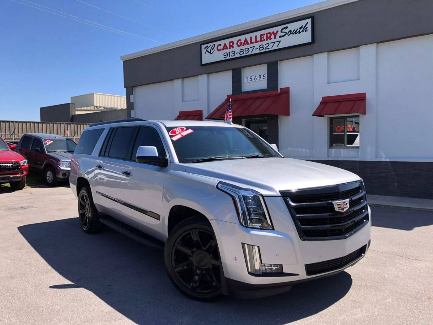 2020 Cadillac Escalade Luxury — SUV — 153,042 mi — olathe, KS
