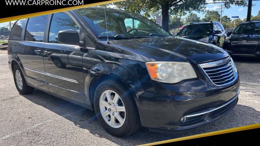 2011 Chrysler Town & Country Touring — Minivan — 101,000 mi — Chesapeake, VA