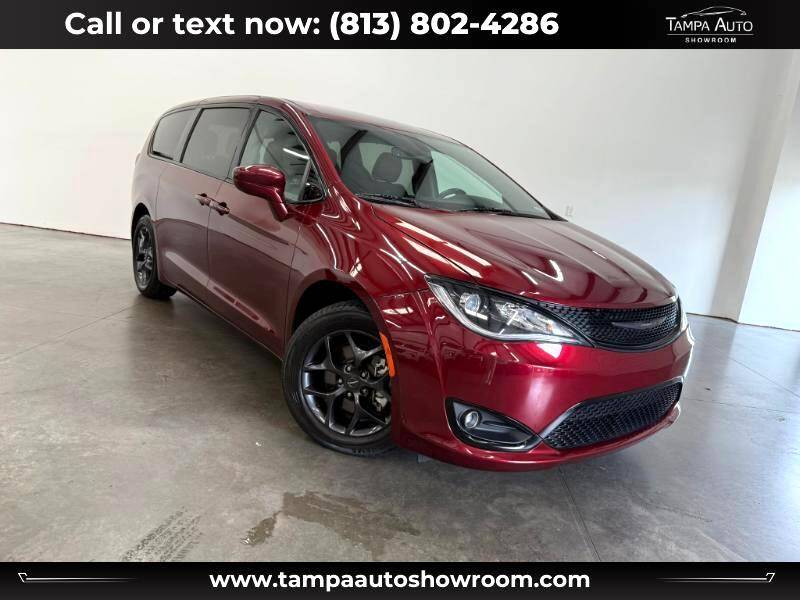 2020 Chrysler Pacifica Touring — Minivan — 109,827 mi — Tampa, FL