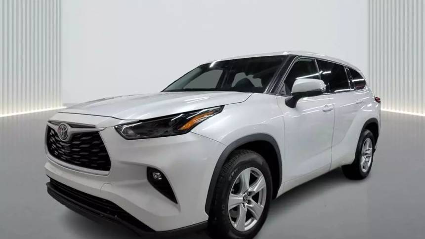 2022 Toyota Highlander LE — SUV — 111,765 mi — Hillside, NJ