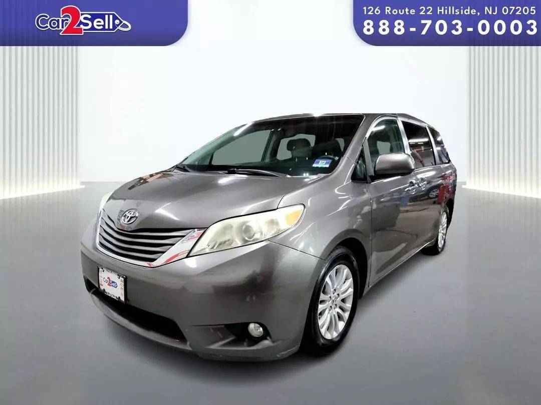 2013 Toyota Sienna XLE — Minivan — 188,256 mi — Hillside, NJ