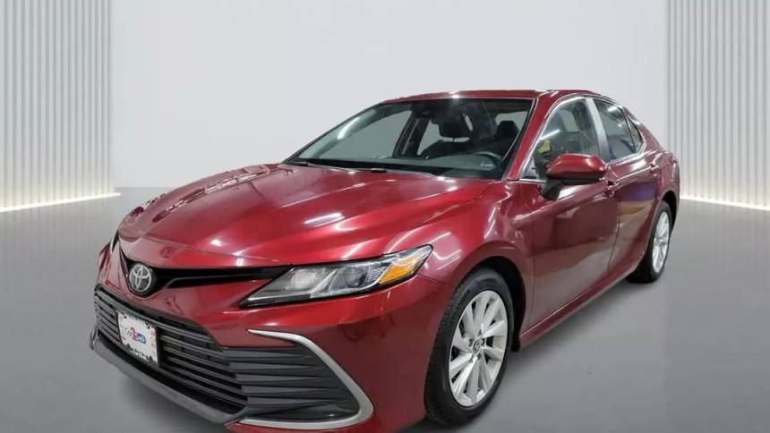 2022 Toyota Camry LE — Sedan — 39,550 mi — Hillside, NJ