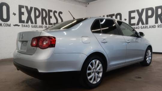 2010 Volkswagen Jetta Limited — Sedan — 144,038 mi — Dallas, TX