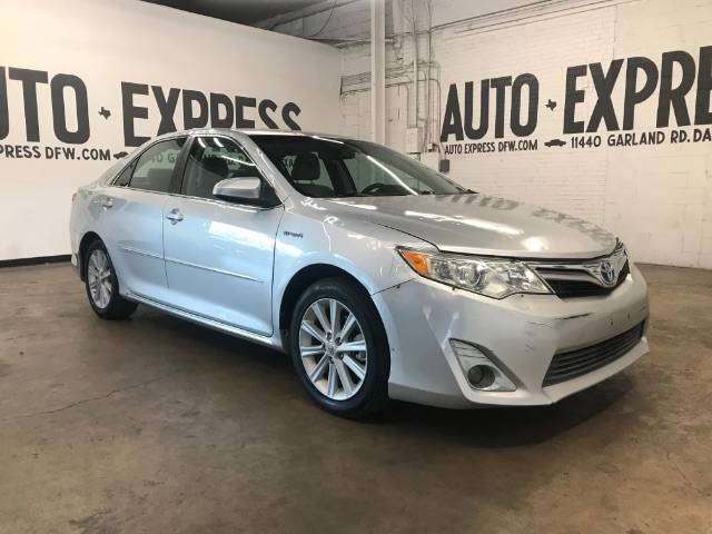 2012 Toyota Camry Hybrid LE — Sedan — 121,049 mi — Dallas, TX
