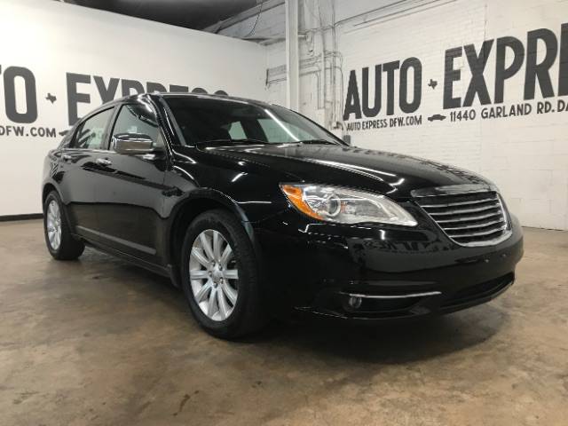 2013 Chrysler 200 Limited — Sedan — 107,429 mi — Dallas, TX