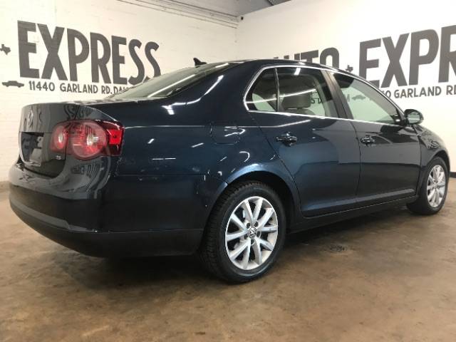 2010 Volkswagen Jetta SE — Sedan — 127,560 mi — Dallas, TX