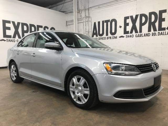 2013 Volkswagen Jetta SE — Sedan — 182,814 mi — Dallas, TX