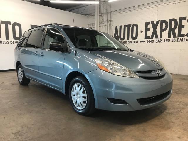 2008 Toyota Sienna LE — Minivan — 219,028 mi — Dallas, TX