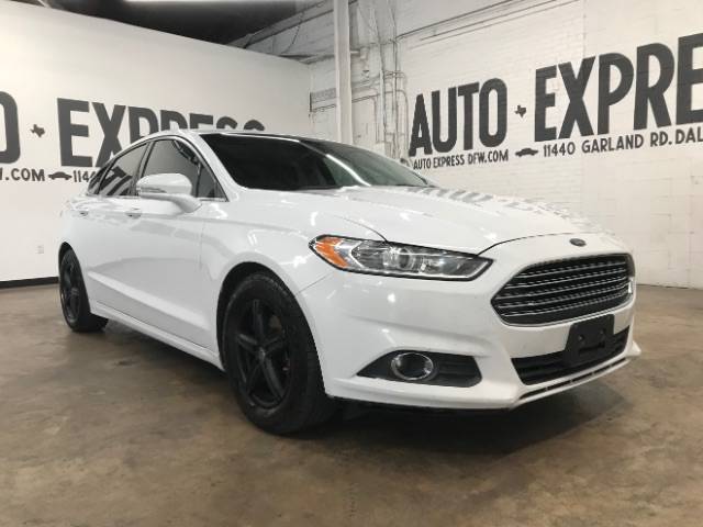 2015 Ford Fusion SE — Sedan — 215,737 mi — Dallas, TX