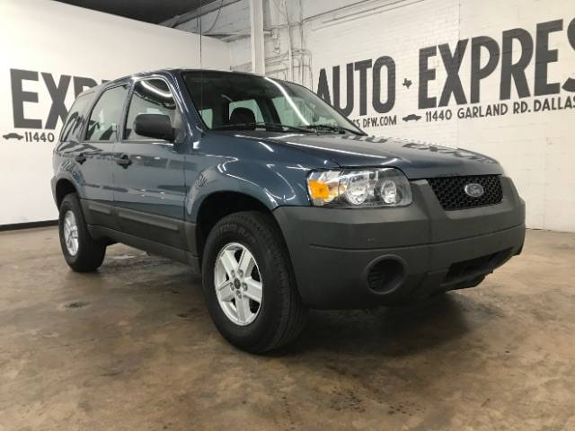 2005 Ford Escape XLS — SUV — 111,858 mi — Dallas, TX