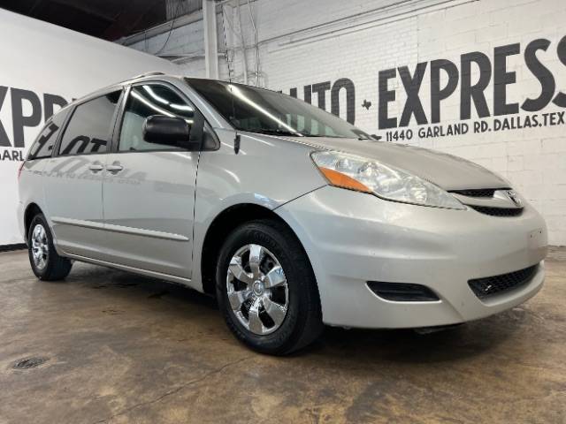 2008 Toyota Sienna CE — Minivan — 194,762 mi — Dallas, TX