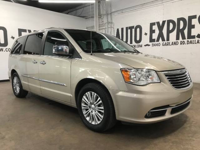 2015 Chrysler Town & Country Touring-L — Minivan — 214,551 mi — Dallas, TX