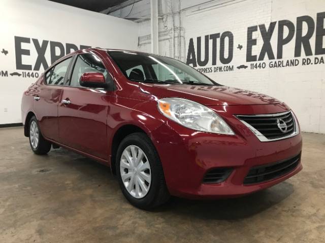 2014 Nissan Versa 1.6 SV — Sedan — 144,531 mi — Dallas, TX