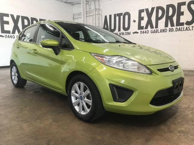 2011 Ford Fiesta SE — Sedan — 105,253 mi — Dallas, TX