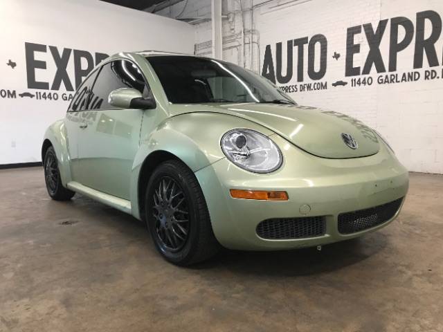 2010 Volkswagen New Beetle Base — Coupe — 132,130 mi — Dallas, TX