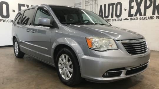 2013 Chrysler Town and Country Touring