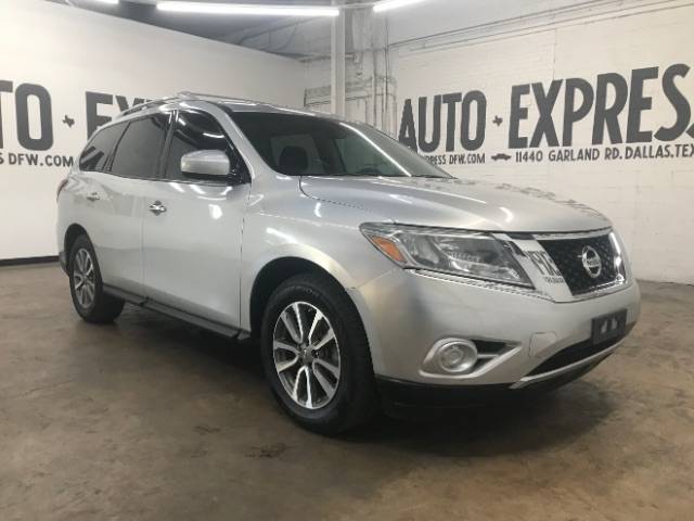 2014 Nissan Pathfinder SV — SUV — 114,985 mi — Dallas, TX
