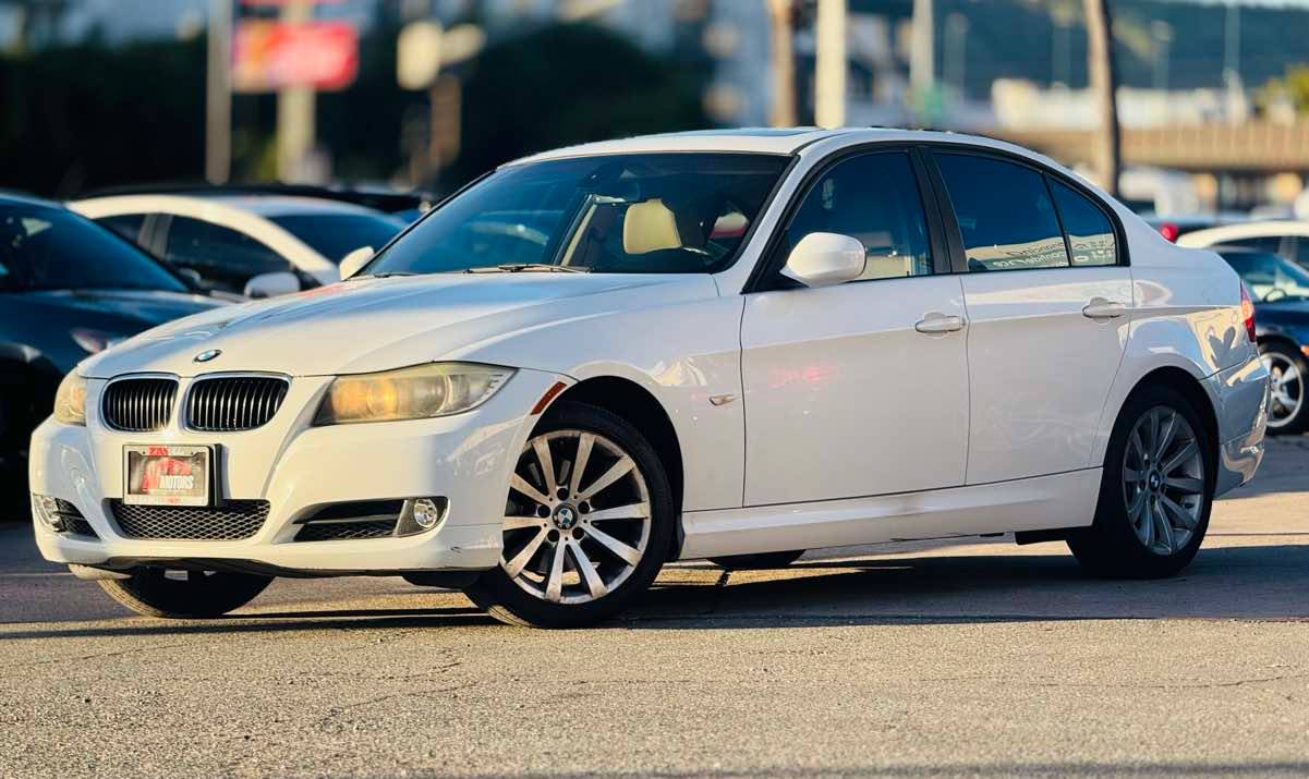2011 BMW 3 Series 328i