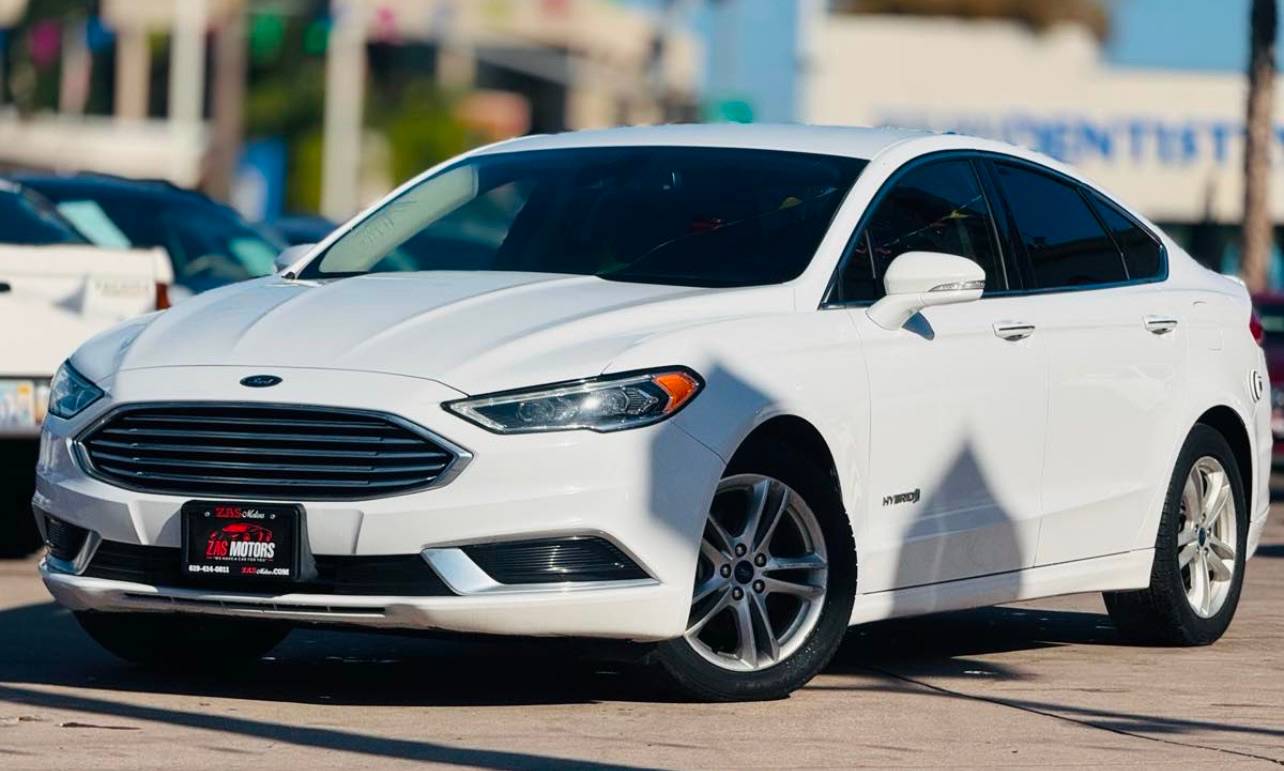 2018 Ford Fusion Hybrid SE — Sedan — 126,340 mi — San Diego, CA