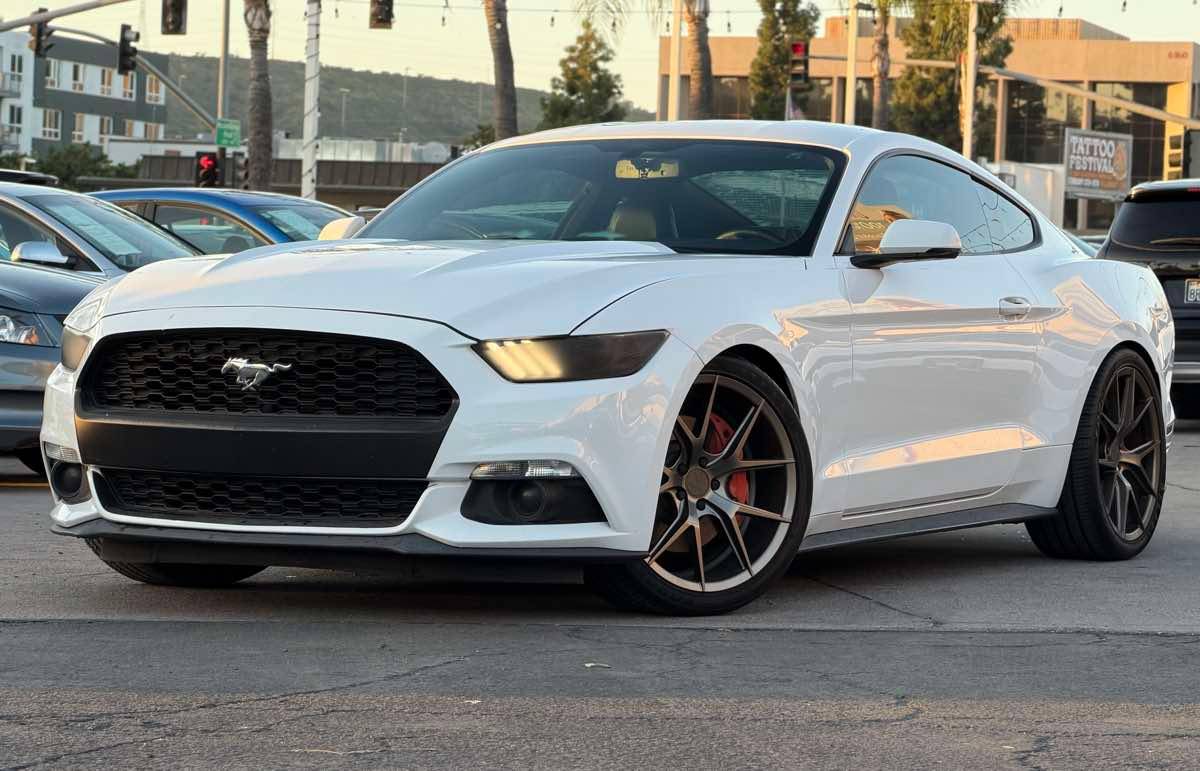 2016 Ford Mustang EcoBoost Premium