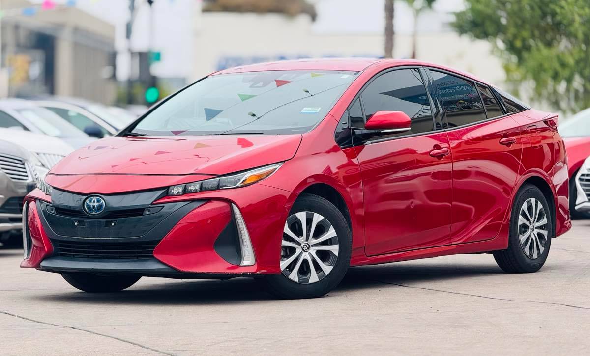 2020 Toyota Prius Prime Limited — Hatchback — 118,553 mi — San Diego, CA