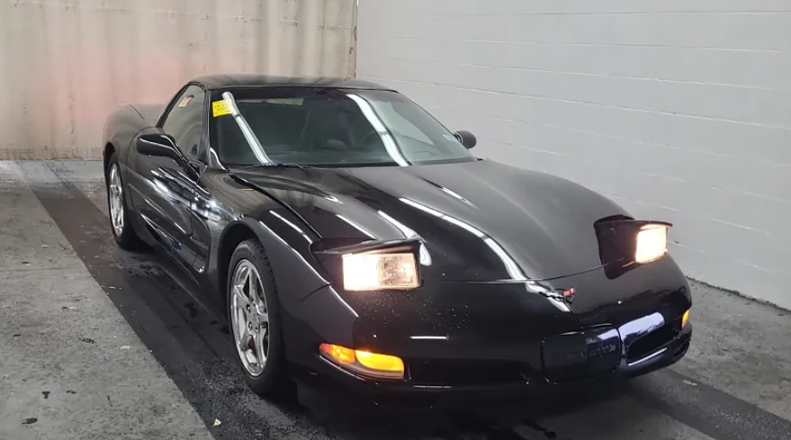 2004 Chevrolet Corvette Base — Coupe — 58,947 mi — San Diego, CA