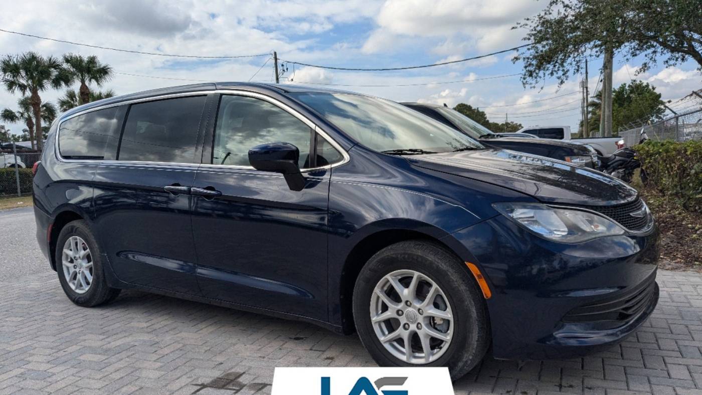 2017 Chrysler Pacifica Touring — Minivan — 91,679 mi — Fort Myers, FL