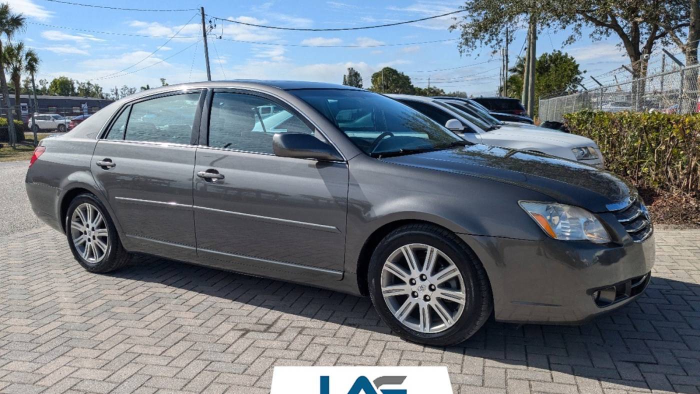 2006 Toyota Avalon Limited — Sedan — 119,964 mi — Fort Myers, FL