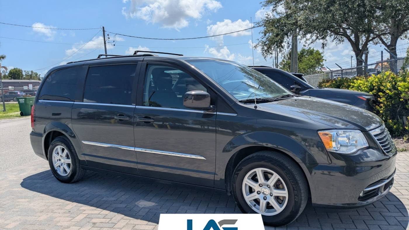 2012 Chrysler Town and Country Touring