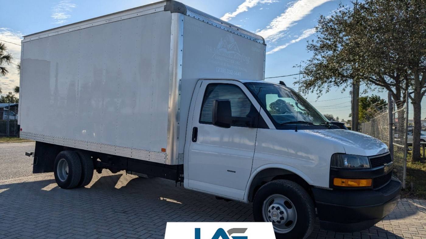 2022 Chevrolet Express Commercial Cutaway 3500 — Chassis Cab Truck — 1,301 mi — Fort Myers, FL