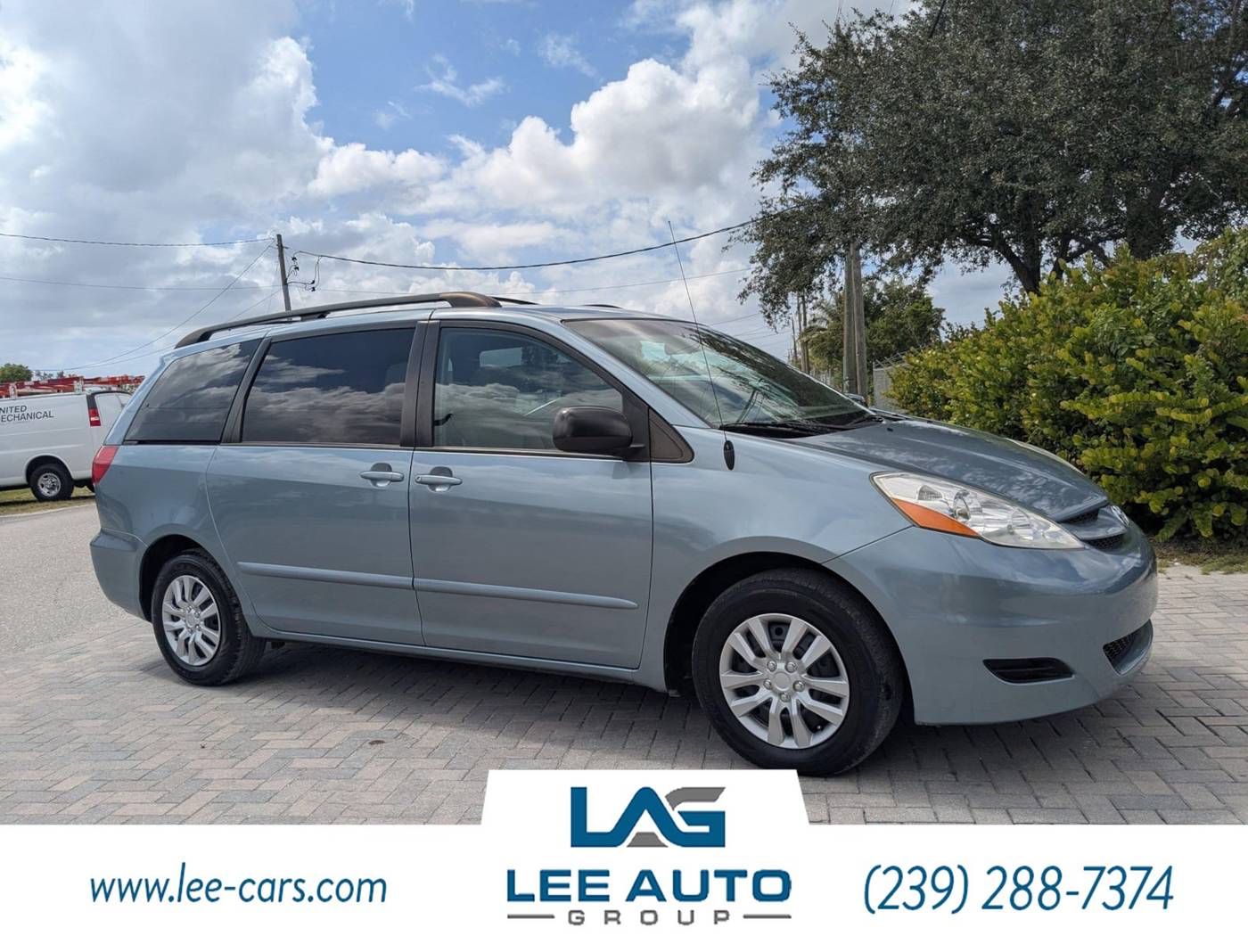 2007 Toyota Sienna LE — Minivan — 65,320 mi — Fort Myers, FL