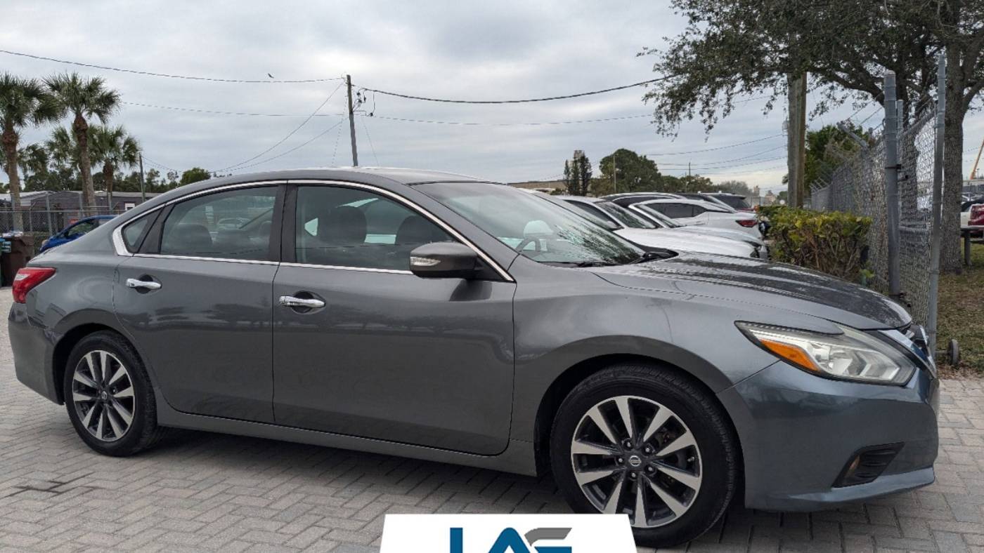 2017 Nissan Altima 2.5 SL — Sedan — 122,078 mi — Fort Myers, FL