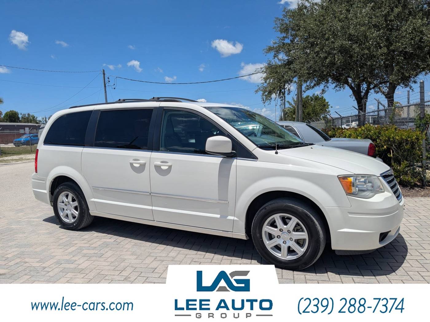2010 Chrysler Town & Country Touring — Minivan — 212,203 mi — Fort Myers, FL