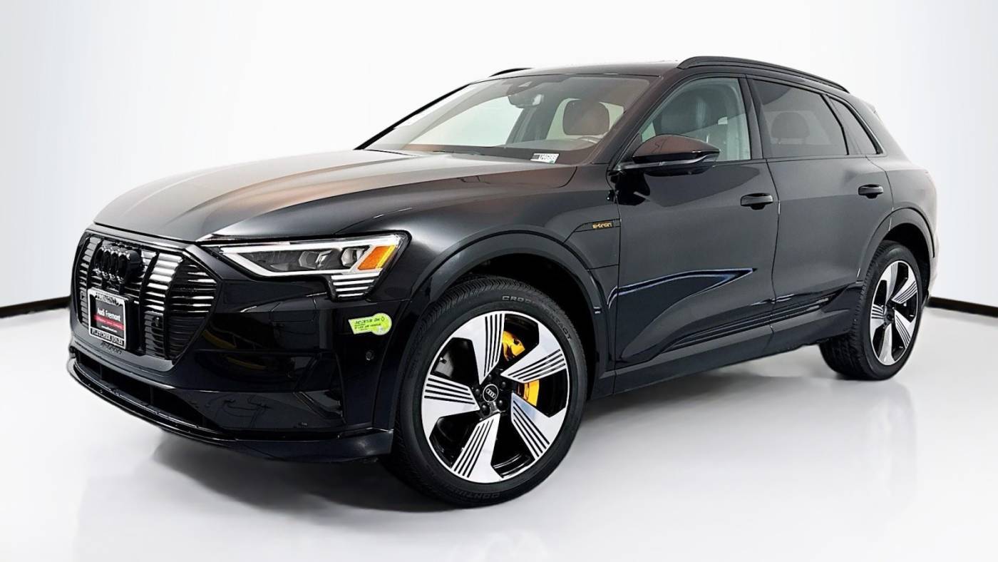 2023 Audi e-tron quattro Premium Plus